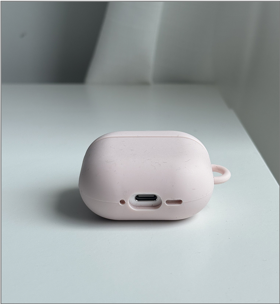 Bottom angle of the airpod case.